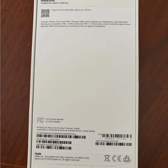 Apple iPhone 15 Pro - Blue Titanium - Picture 3 of 8